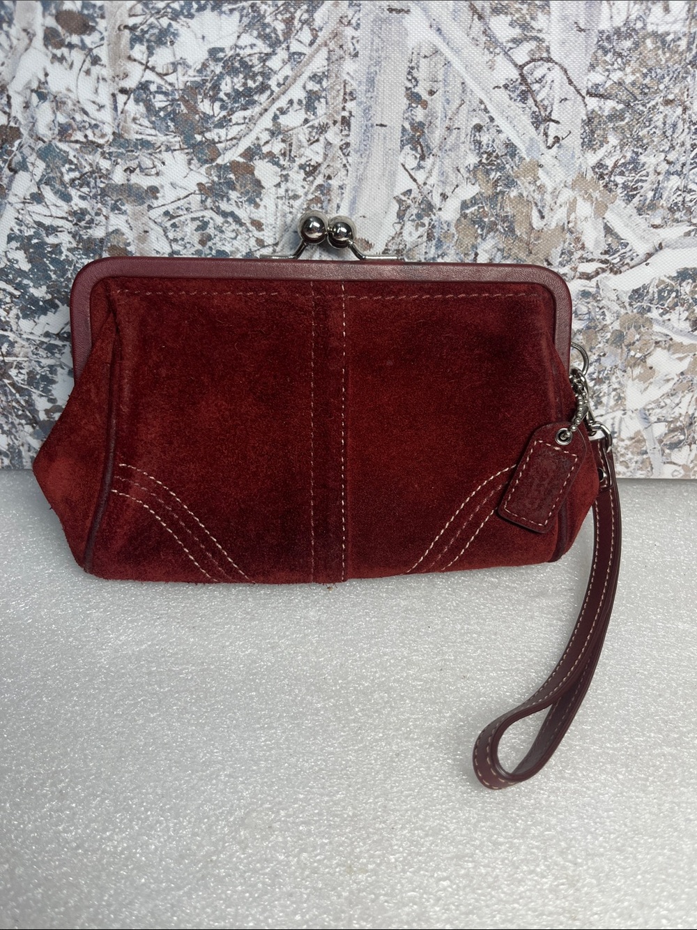 Coach Burgundy Suede Kisslock Wrist Strap Wristlet Wallet Hangtag